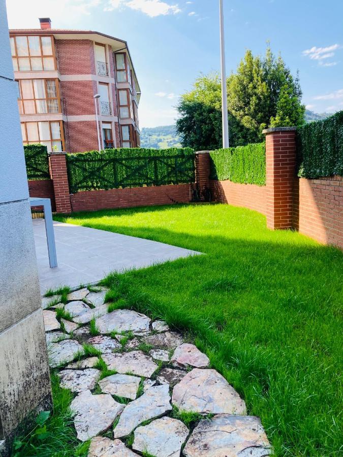 Apartment Con Jardin En